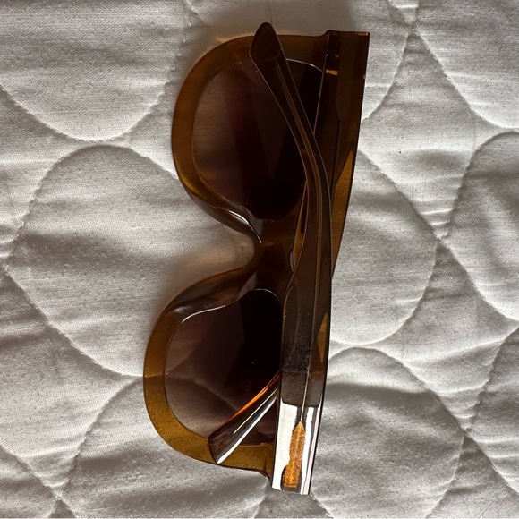 sunglasses - Picture 6 of 10